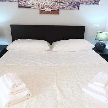Palazzo Melnis Bed and Breakfast Cefalù Buitenkant foto