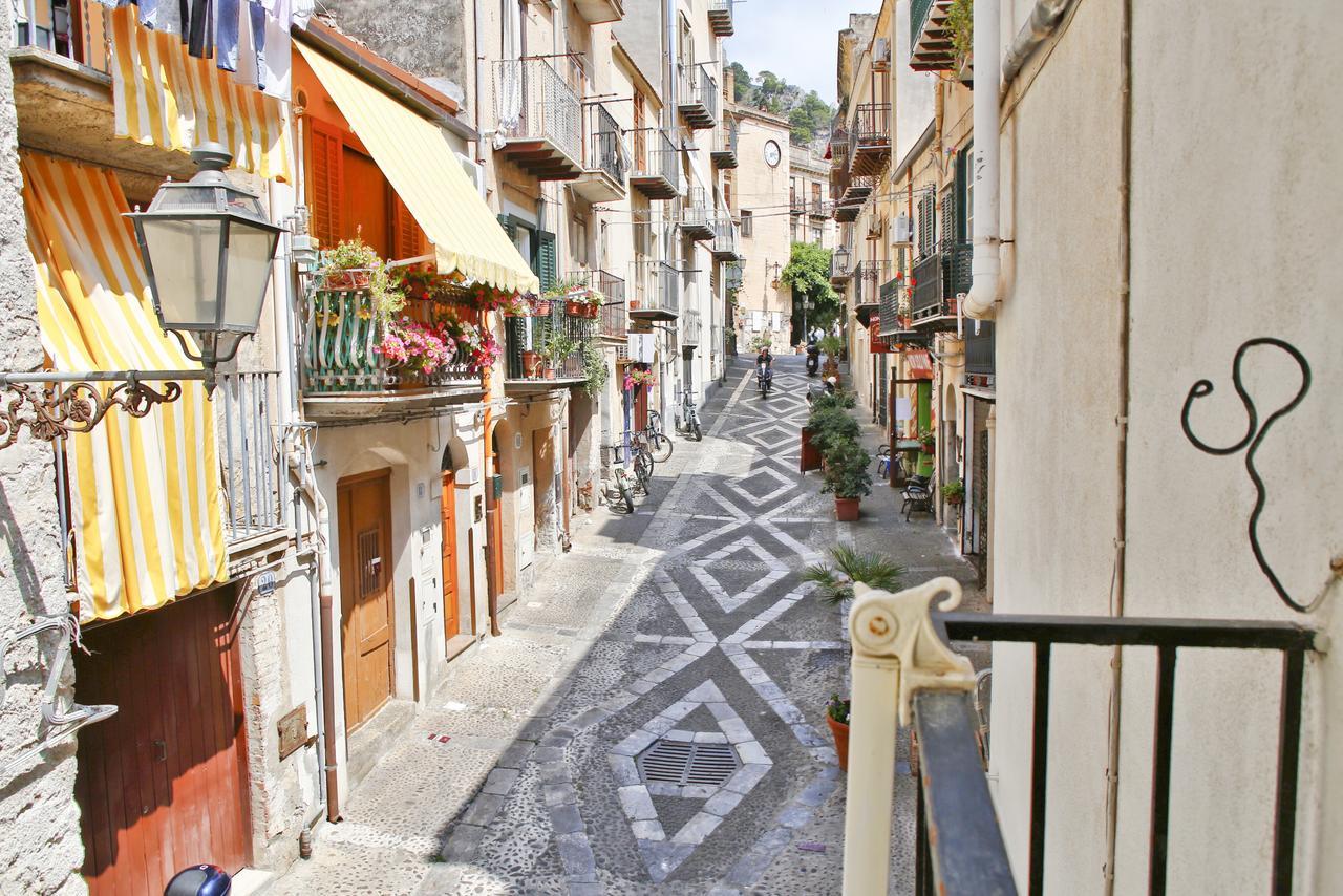 Palazzo Melnis Bed and Breakfast Cefalù Buitenkant foto