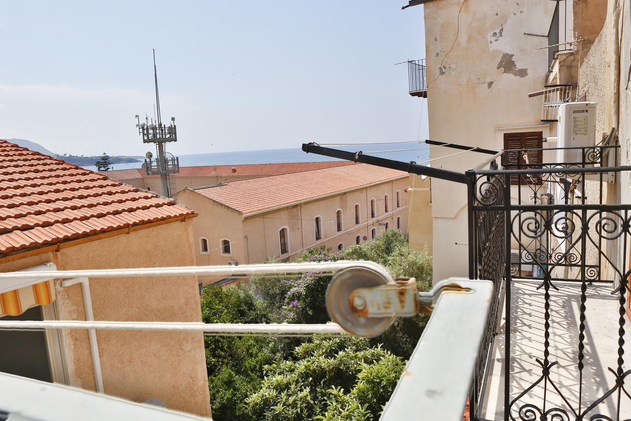 Palazzo Melnis Bed and Breakfast Cefalù Buitenkant foto